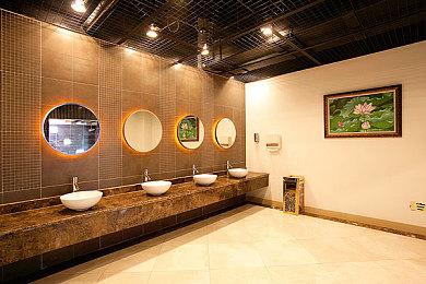 2D手绘格斗游戏《冰火对决》支持一键出招